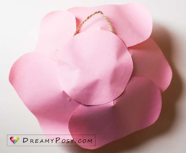 Giant rose free template and tutorial #paperflowers #flowertemplates #flowertutorials