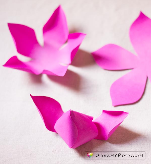 Lotus flower making with paper, free templates #paperflowers #flowertutorial #flowertemplate #freesvg