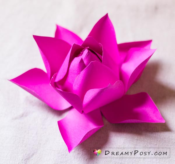 Lotus flower making with paper, free templates #paperflowers #flowertutorial #flowertemplate #freesvg