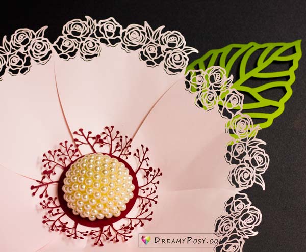 Giant paper flower, tutorial and template