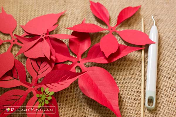 Paper poinsettia tutorial and template